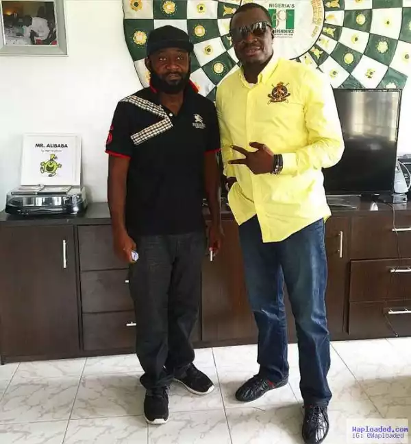 Photo: Rapper 2shotz Pictured With Ali Baba In His Office